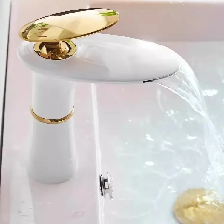 ก๊อกน้ำตกอ่างล้างหน้า สีขาวทอง - Home Hardware Bathroom Faucets บทวิจารณ์และราคา